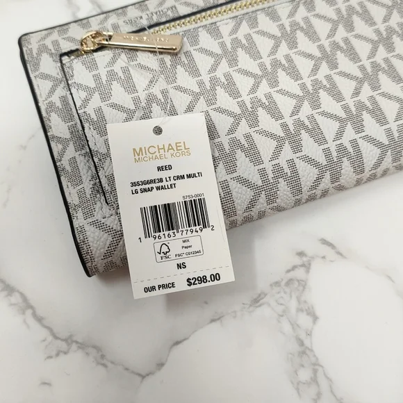 Michael Kors Reed Large Snap Wallet - Picture 4 of 7